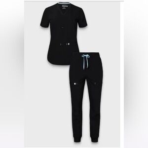 Fabletics scrub set
